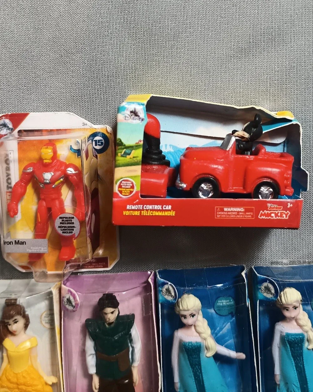 Zuru Mini Brands Disney Characters (8)